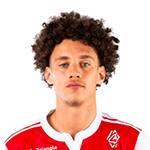 Maghnes Akliouche kläder