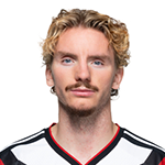 Nick Woltemade kläder